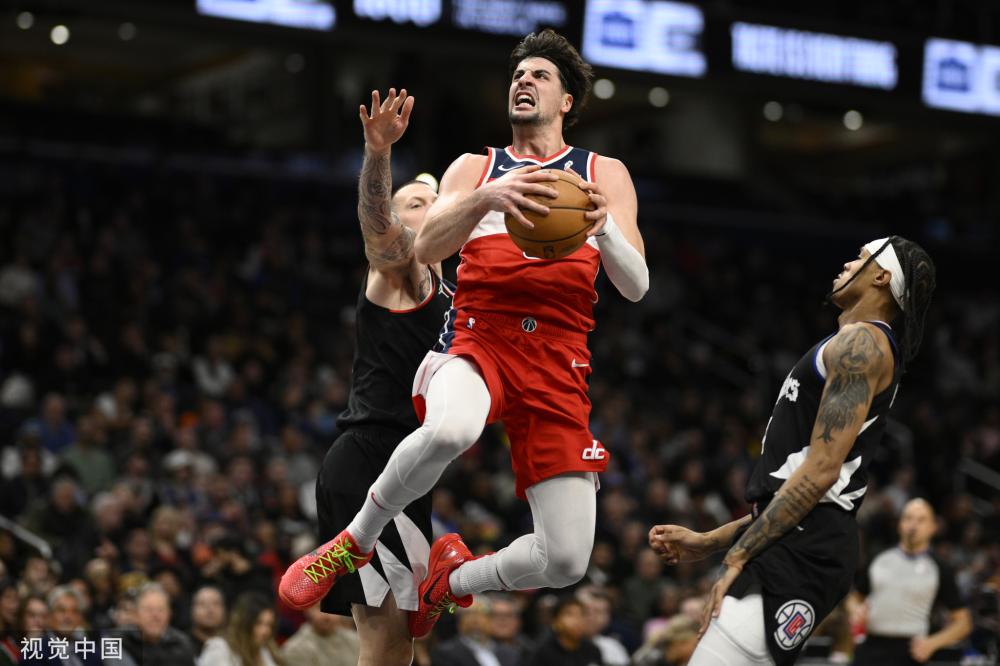 选手通过前 选手通过前